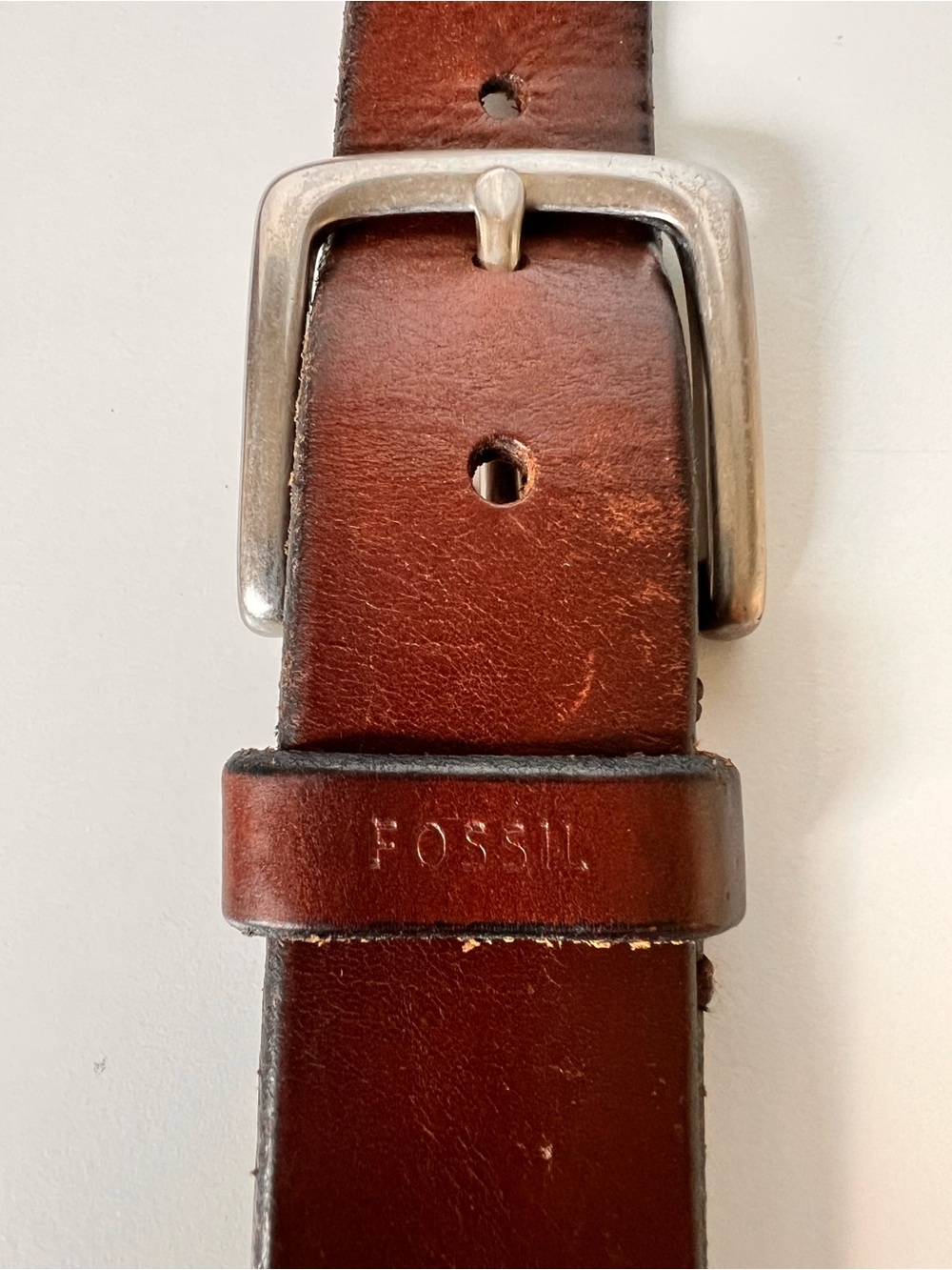 FOSSIL Heavy Brown Leather Belt Silver Buckle Size 40 Classic vintage style